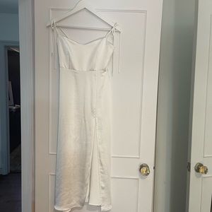 PARK&FIFTH WHITE SATIN WILLOW DRESS SIZE XS NEVER WORN TAGS ON